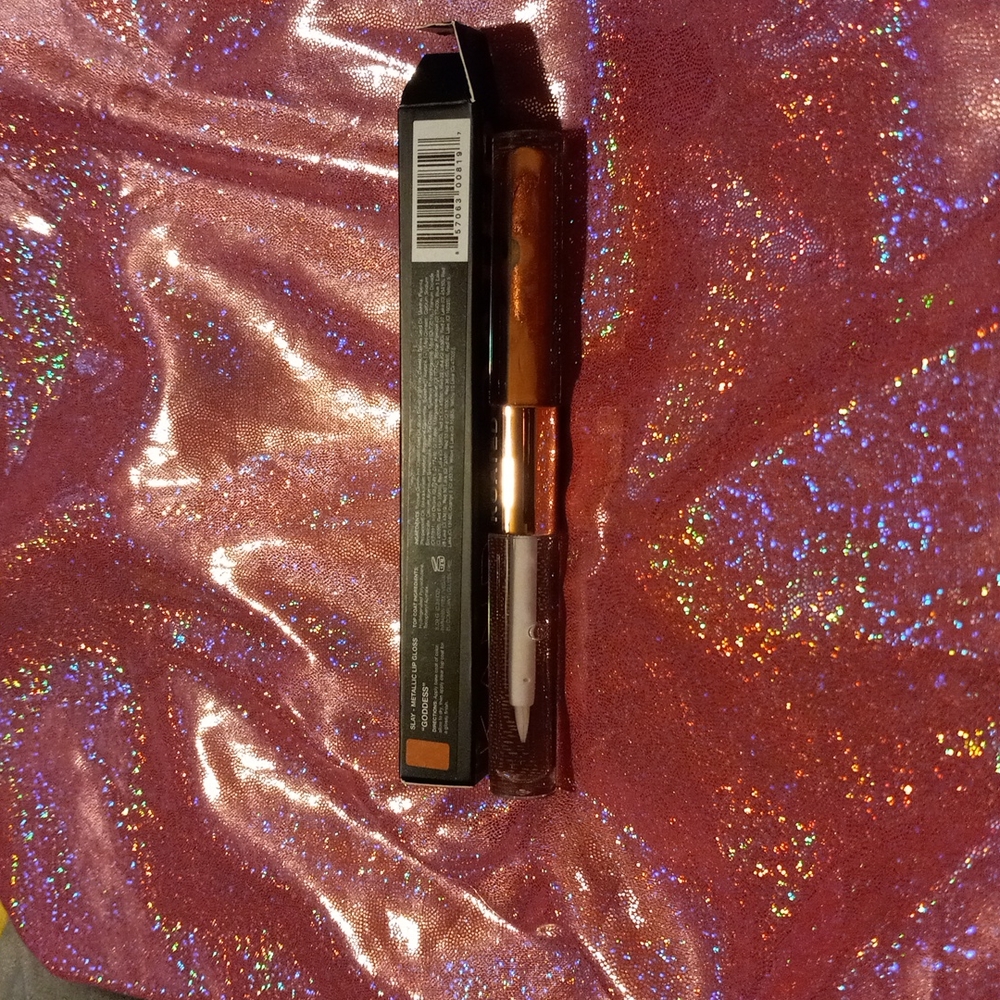 Slay metallic lip gloss